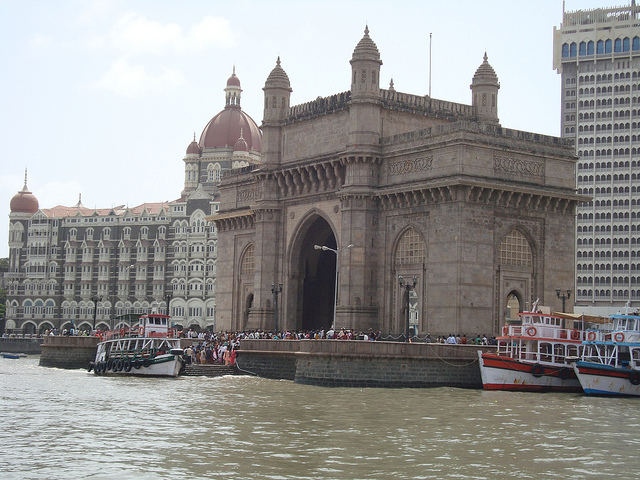 Gateway-of-India-from-Sea