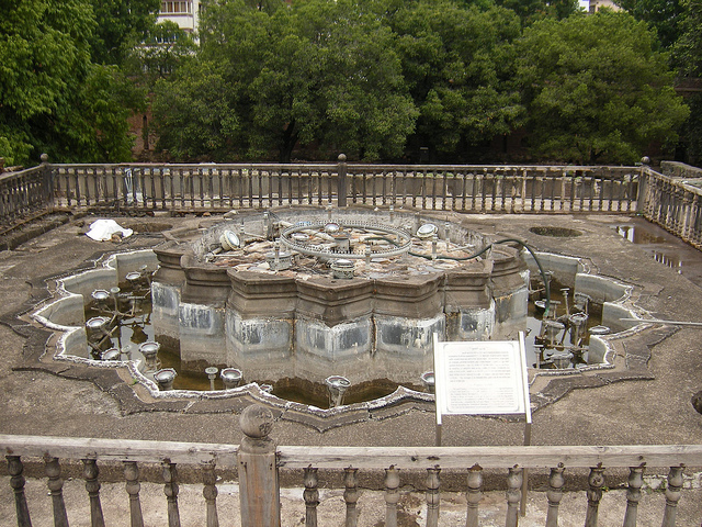 lotus-shaped-fountain